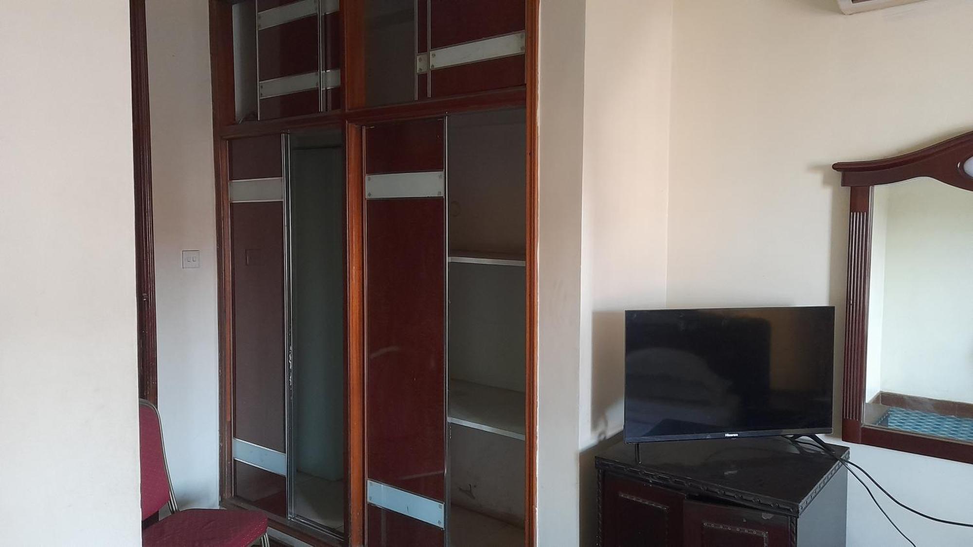 New Jbk Hotel Kampala Eksteriør billede