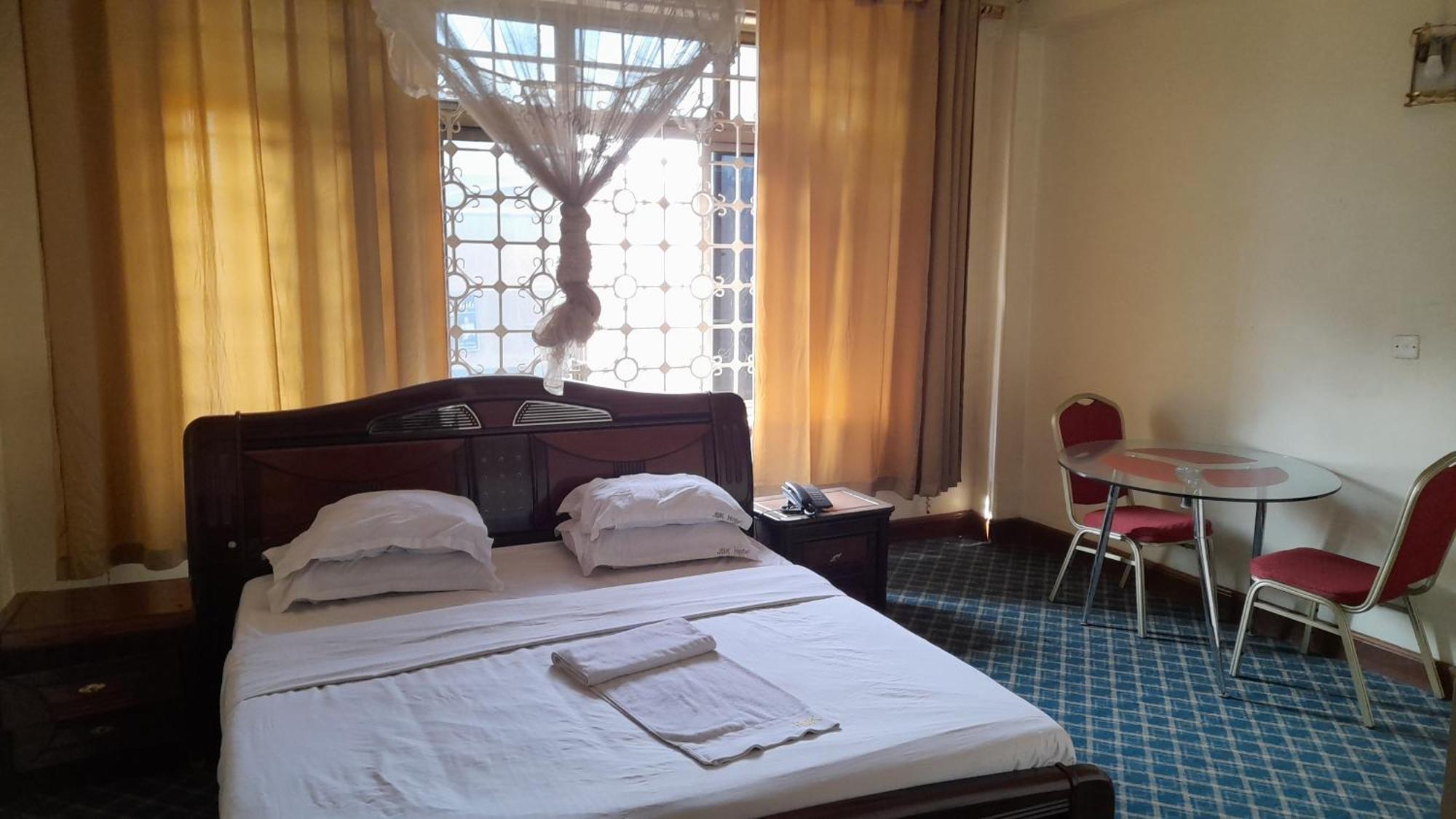 New Jbk Hotel Kampala Eksteriør billede