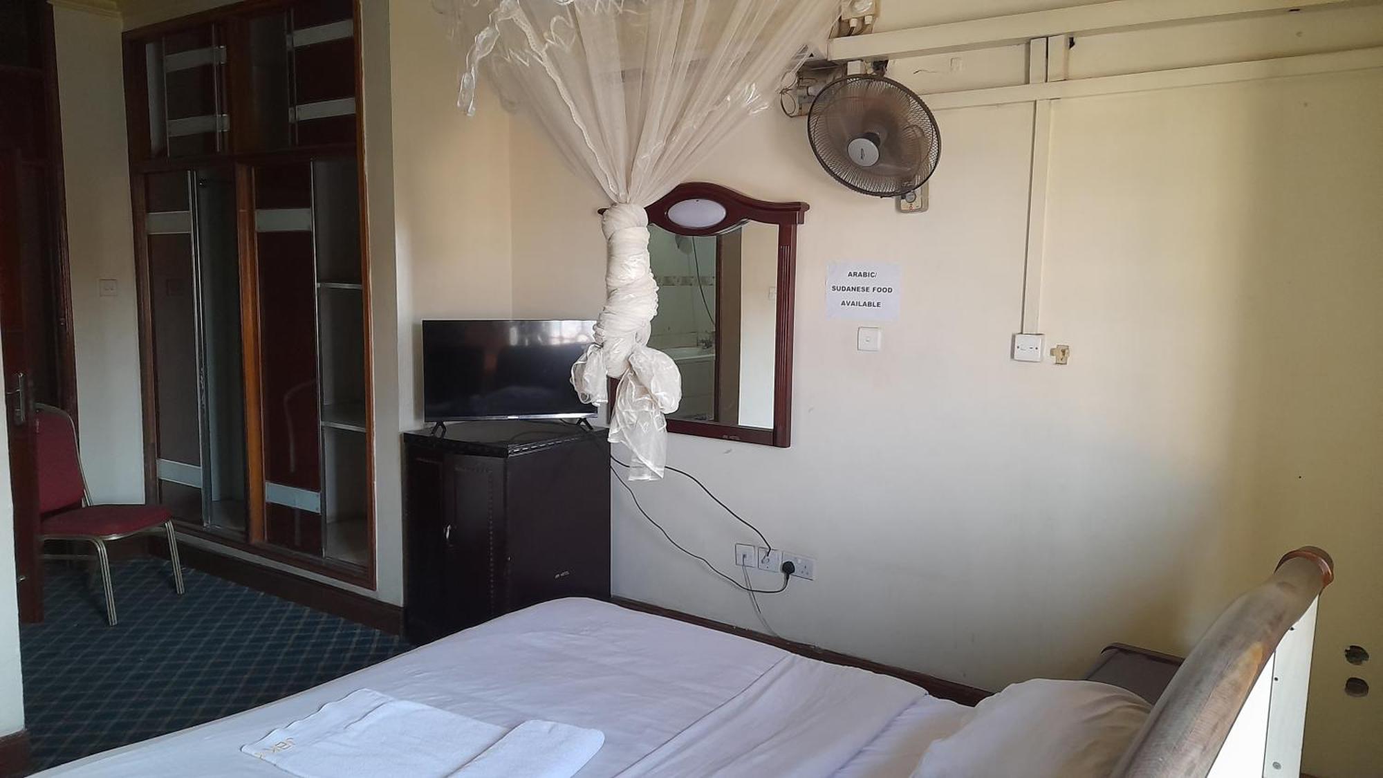 New Jbk Hotel Kampala Eksteriør billede