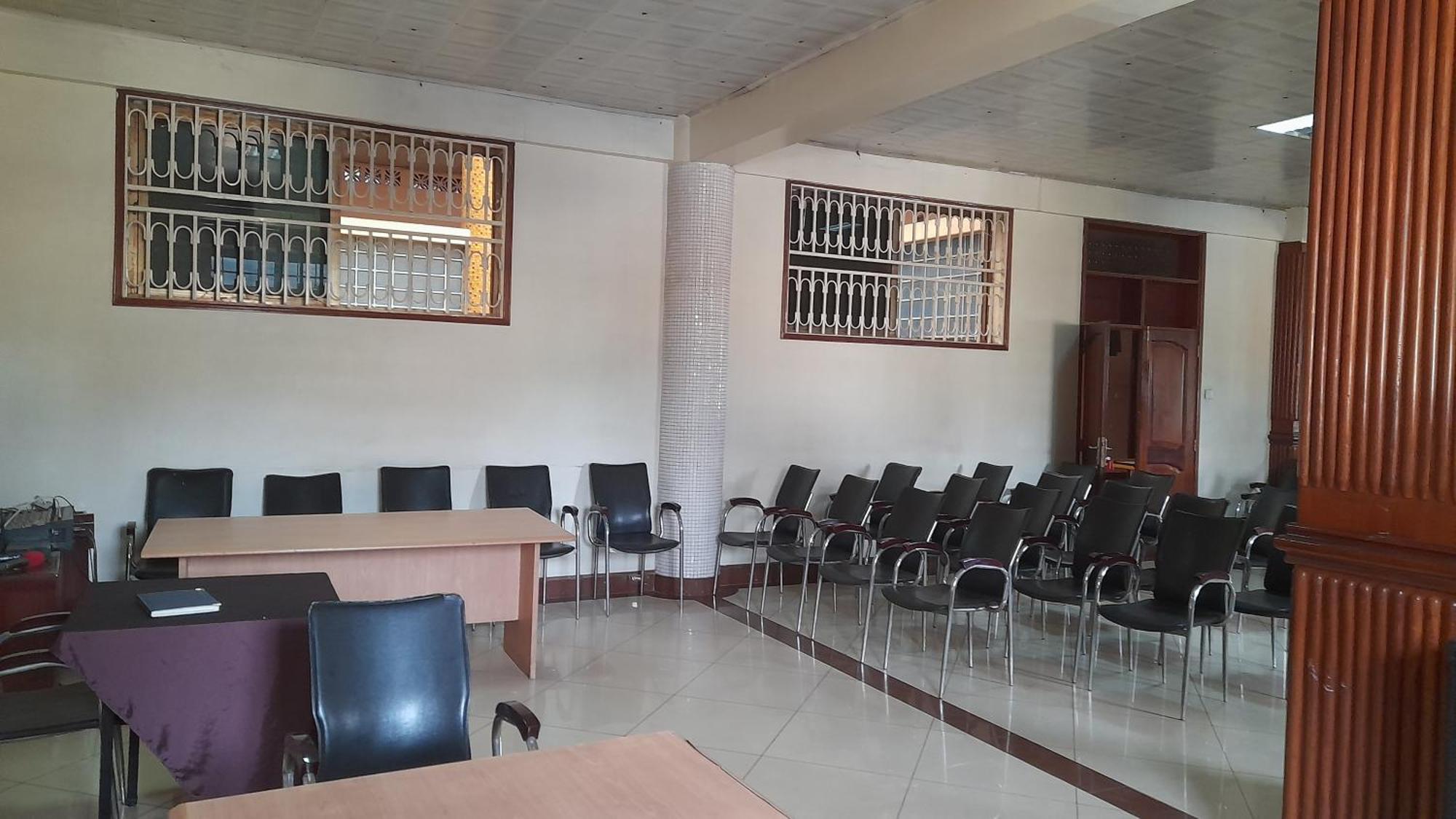 New Jbk Hotel Kampala Eksteriør billede