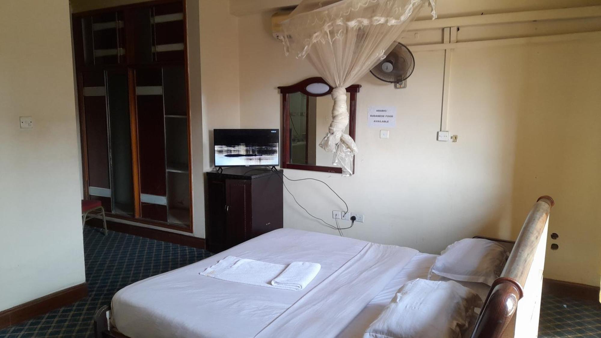 New Jbk Hotel Kampala Eksteriør billede